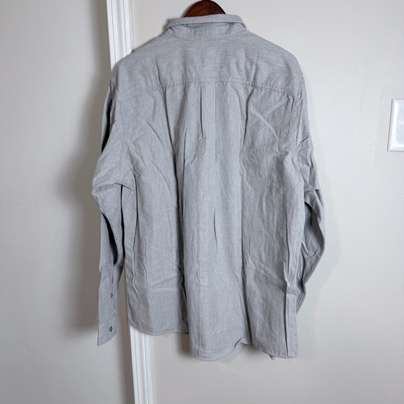 Eddie Bauer Light Gray Casual Button-Down Shirt NWT - Picture 11 of 13